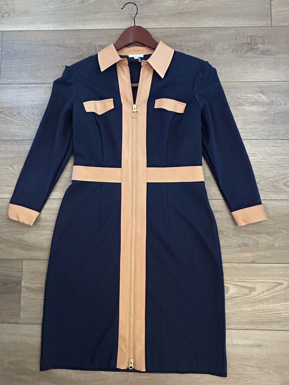Tyler Böe Navy Camel Faux Leather Zip Front Sheath Dress Women’s Small